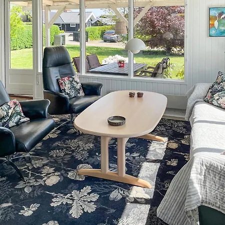 Lurifax Дом отдыха *